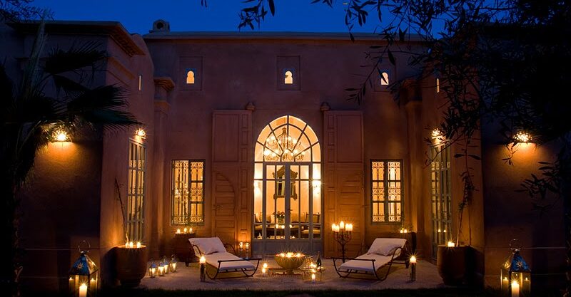 Villa de plain-pied à vendre à Marrakech dans domaine privé avec piscine et jardin 1 Villa de plain-pied à vendre à Marrakech dans domaine privé avec piscine et jardin AKHDARB071 Villa de plain-pied à vendre à Marrakech dans domaine privé avec piscine et jardin