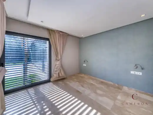 Villa de plain-pied en première ligne de golf à Al Maaden - photo 4