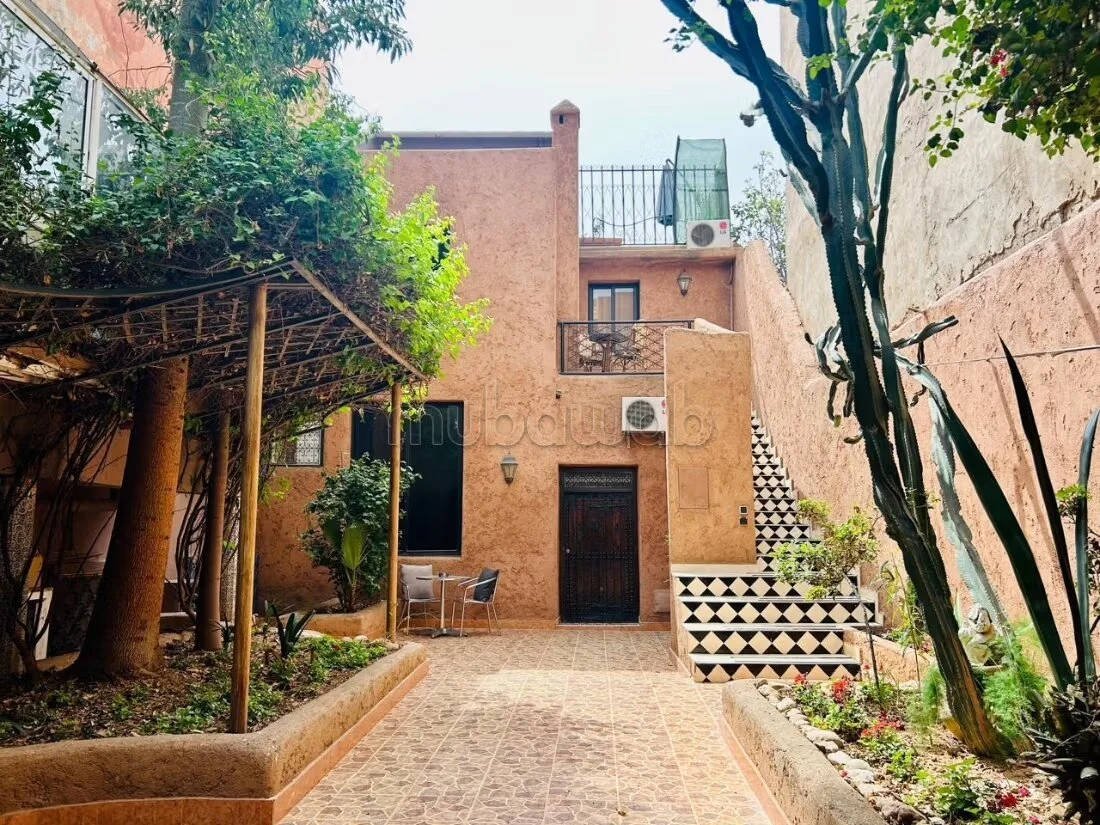 Villa 4 chambres à vendre à Marrakech – Gueliz – 3 000 000 DH — photo 1