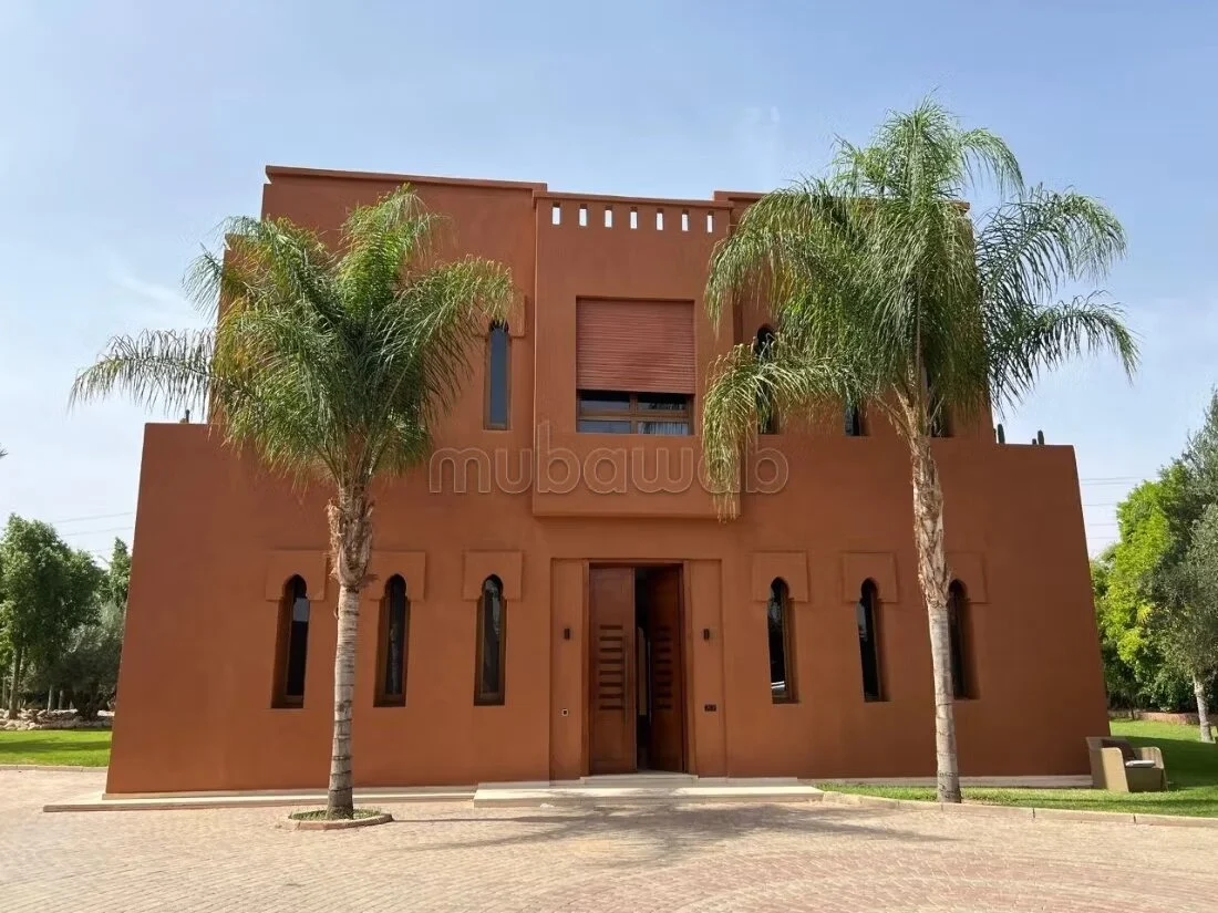Villa 4 chambres à vendre à Marrakech – 13 000 000 DH — photo 1