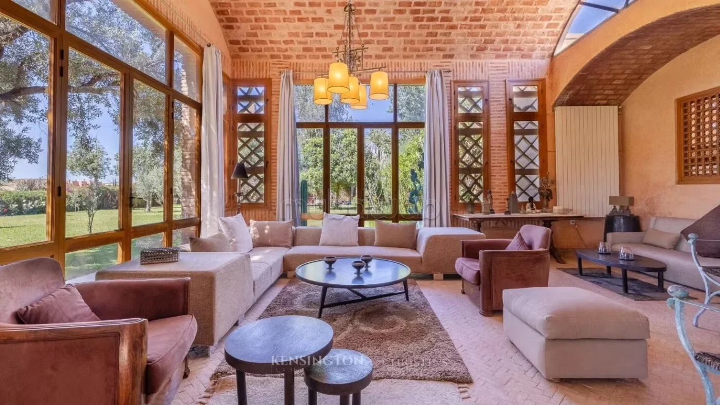 Villa 9 chambres à vendre à Marrakech – 3 600 000 DH — photo 1
