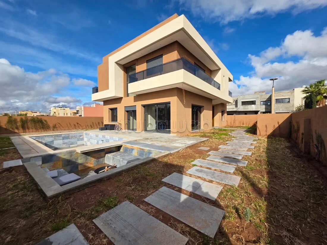 Villa 380 m² à vendre à Marrakech – 7 850 000 DH — photo 1